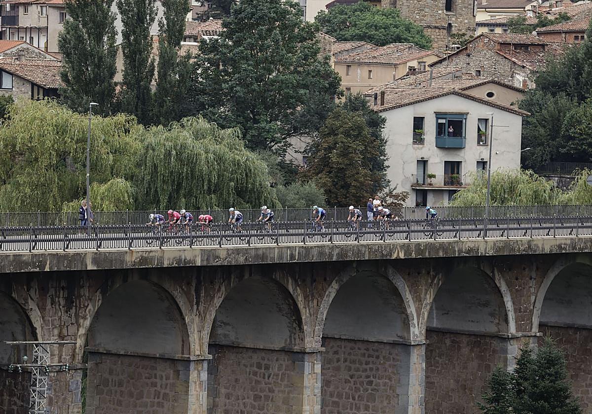La fuga, durante el transcurso de la etapa.