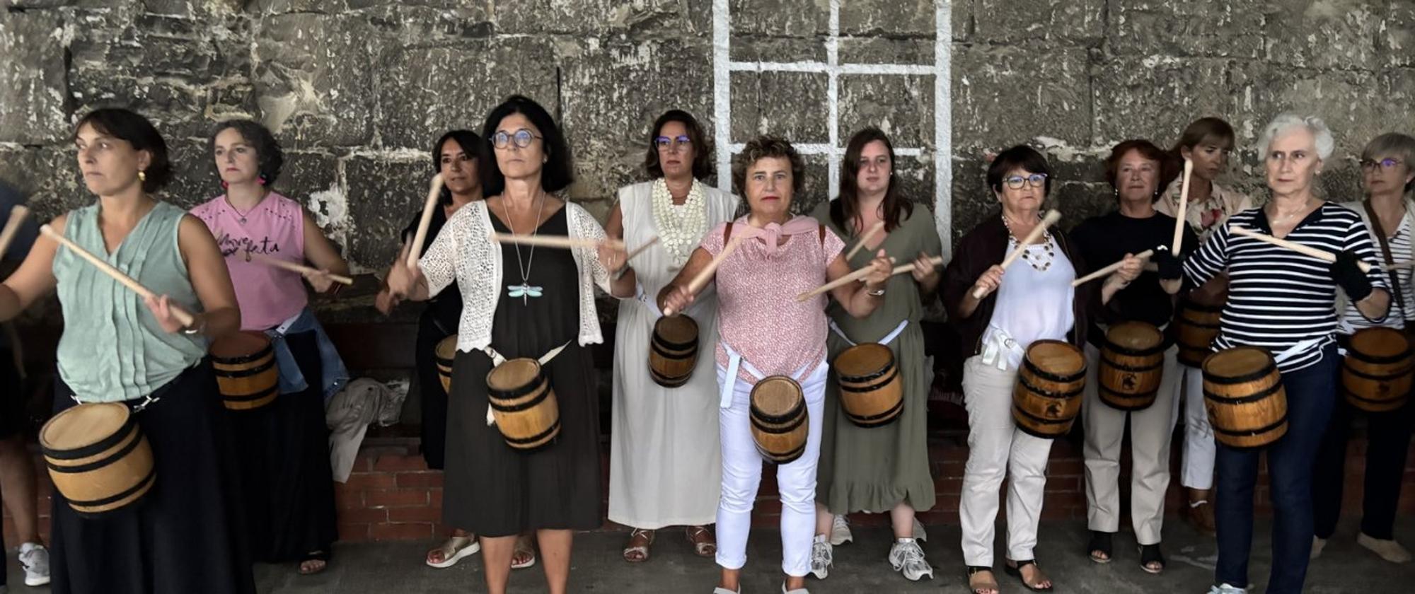 Representantes de Gastronomika, en el ensayo celebrado el miércoles en la ikastola Orixe.