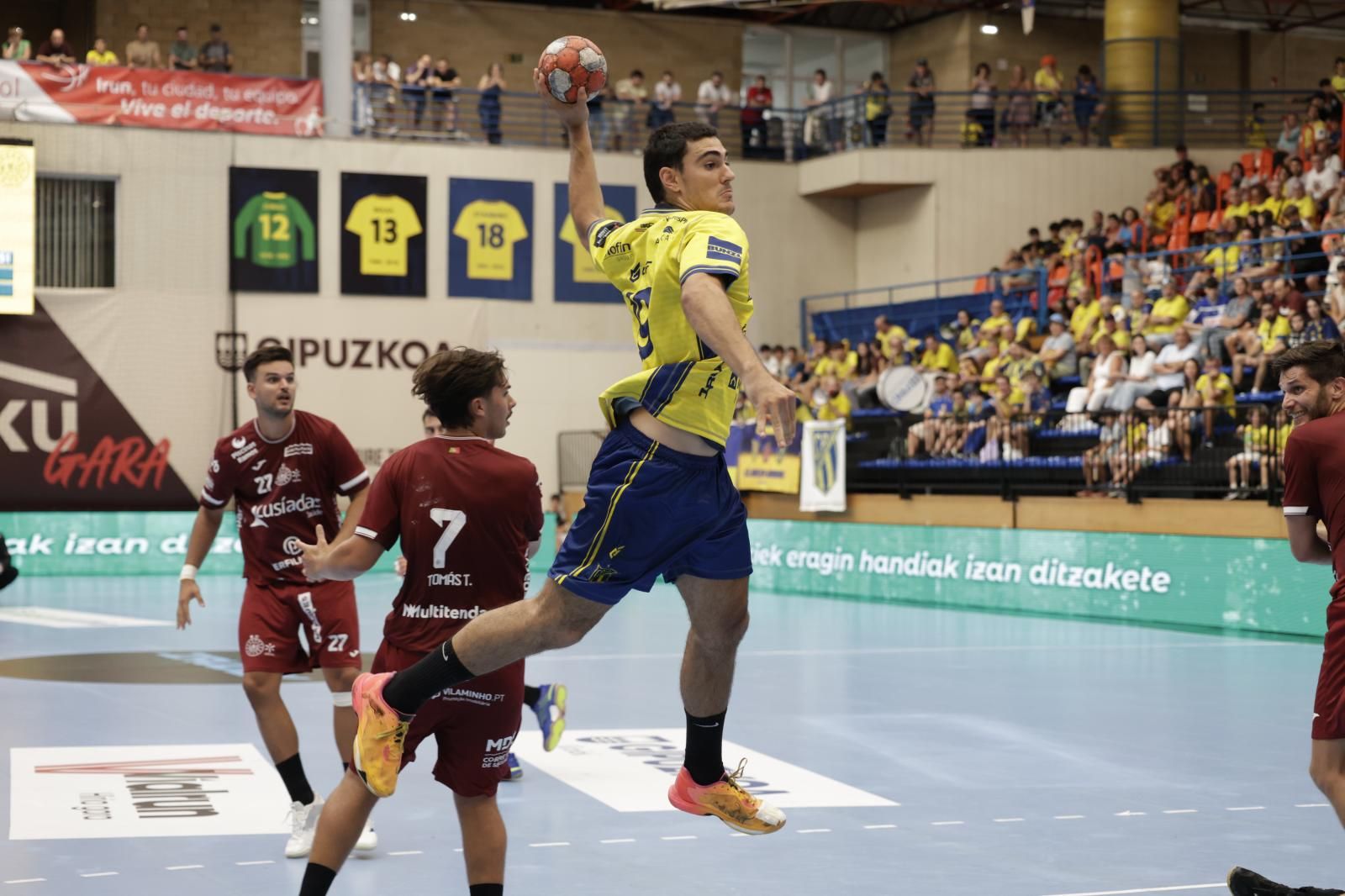 El Bidasoa-Irun - Braga, en imágenes