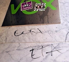 Vox denuncia ante la Ertzaintza una pintada de 'Gora ETA' en su sede de Vitoria