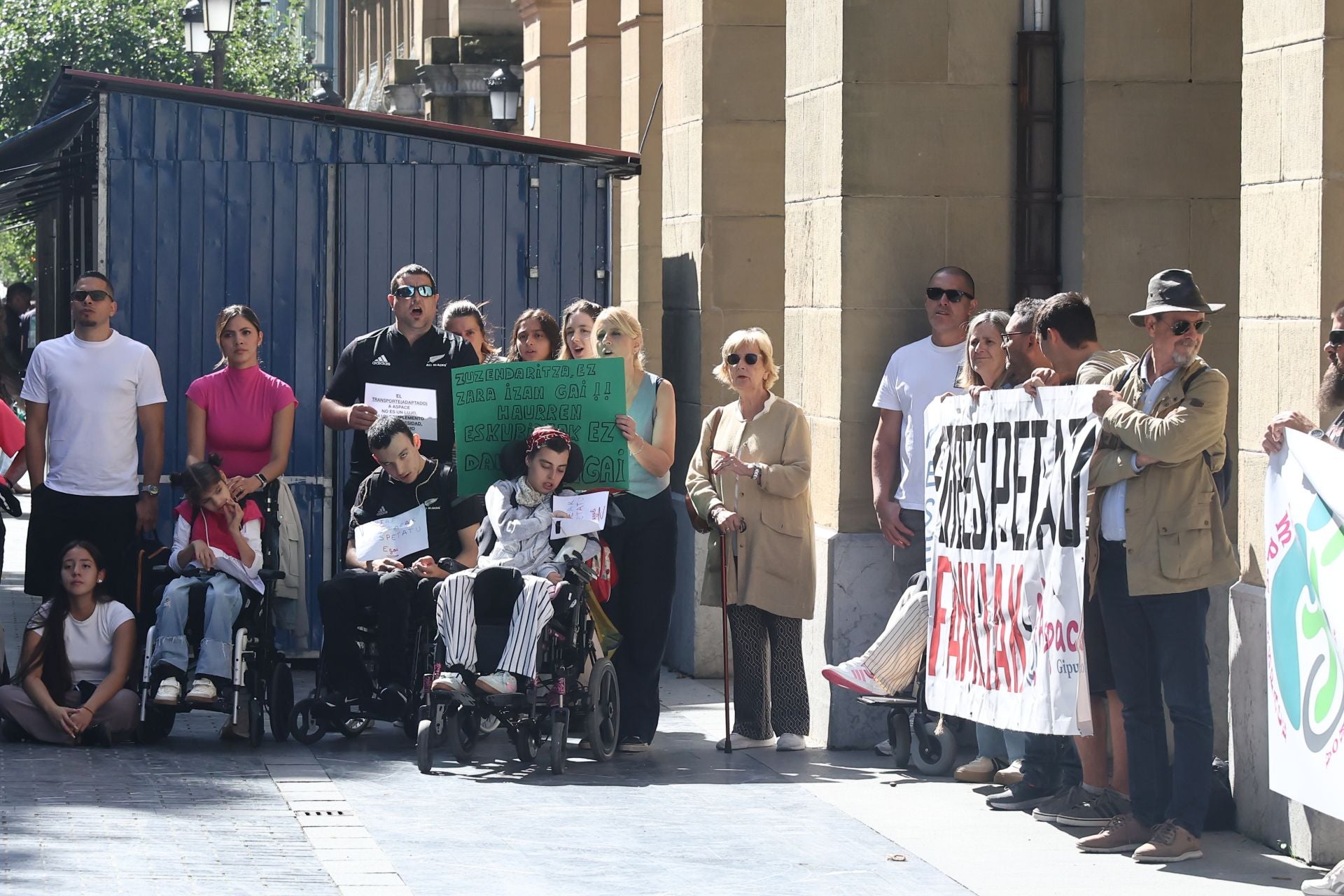 Las familias de Aspace se han concentrado en Donostia