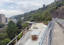 El paseo Estación Azitain conecta con el de la variante afrontando su fase final.
