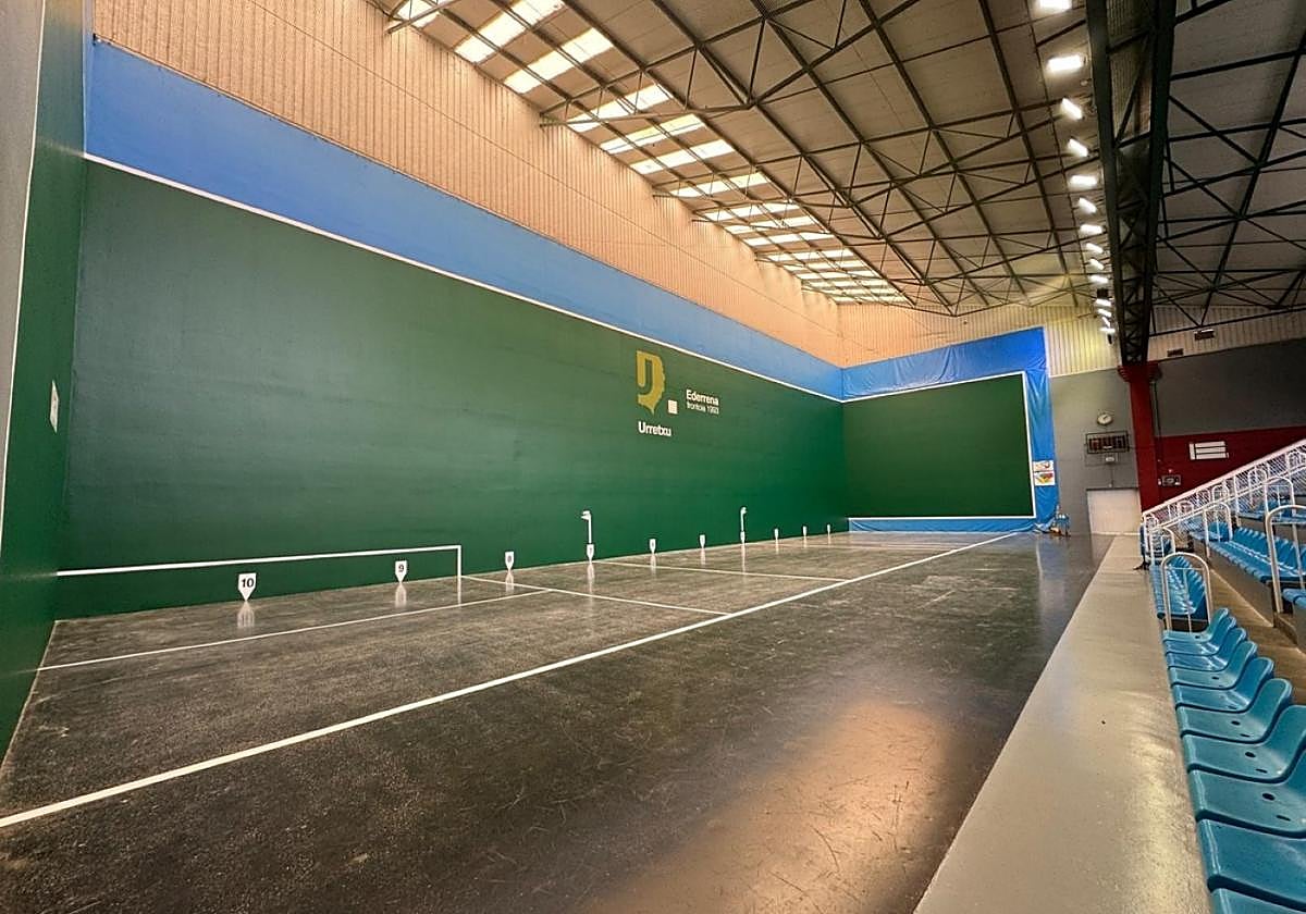 Instalaciones del Ederrena recién pintadas y listas para el frenético comienzo de curso y los actos festivos.