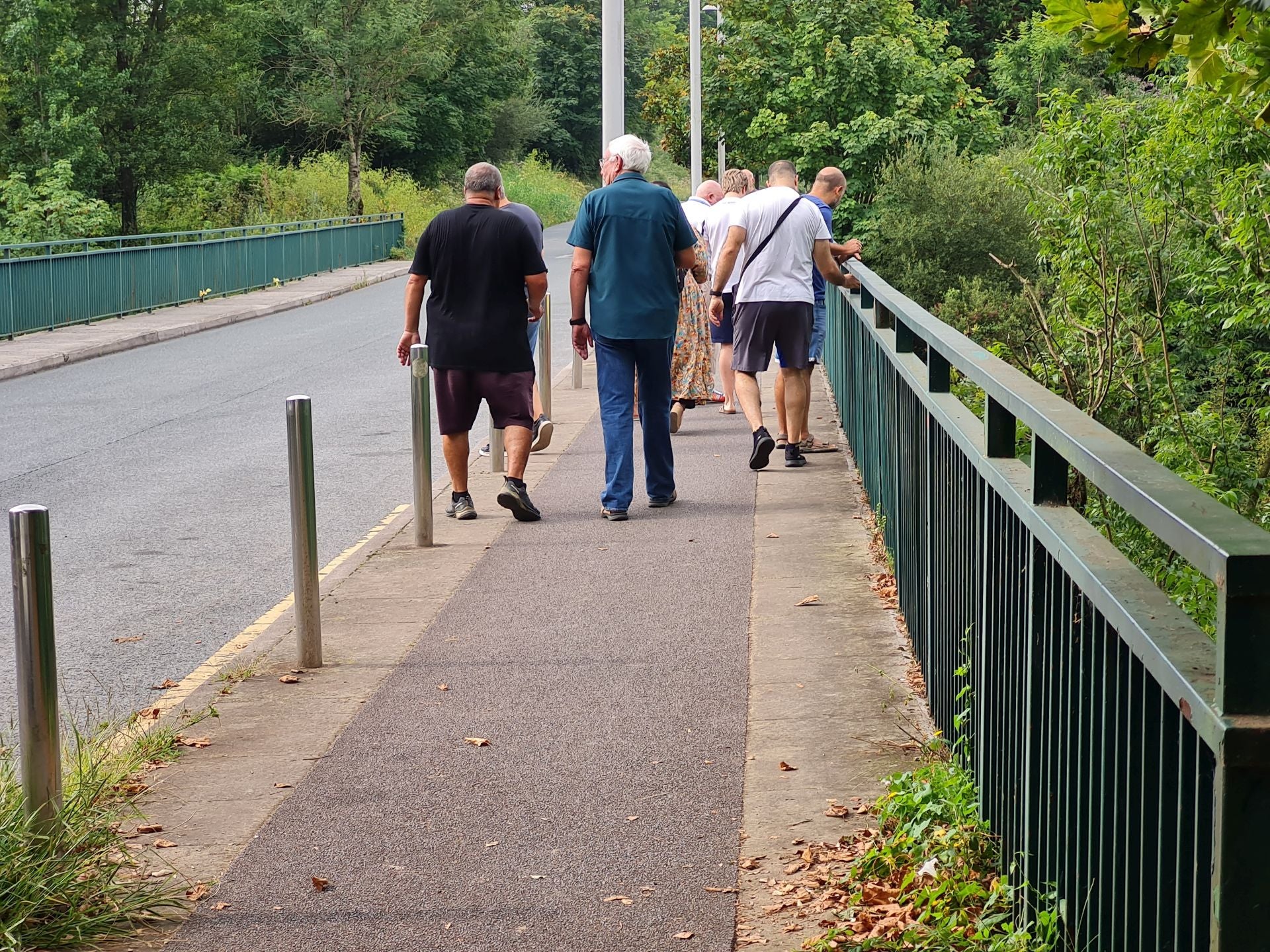 Imagen secundaria 2 - Clamor para cambiar una barandilla en Donostia