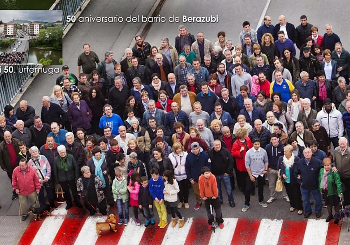 Celebraron los cincuenta. ¿Por qué no los sesenta? Berazubi te espera. Gracias a Jesús Mele, de Foto Richard, por esta foto y lo mucho que me ayuda.