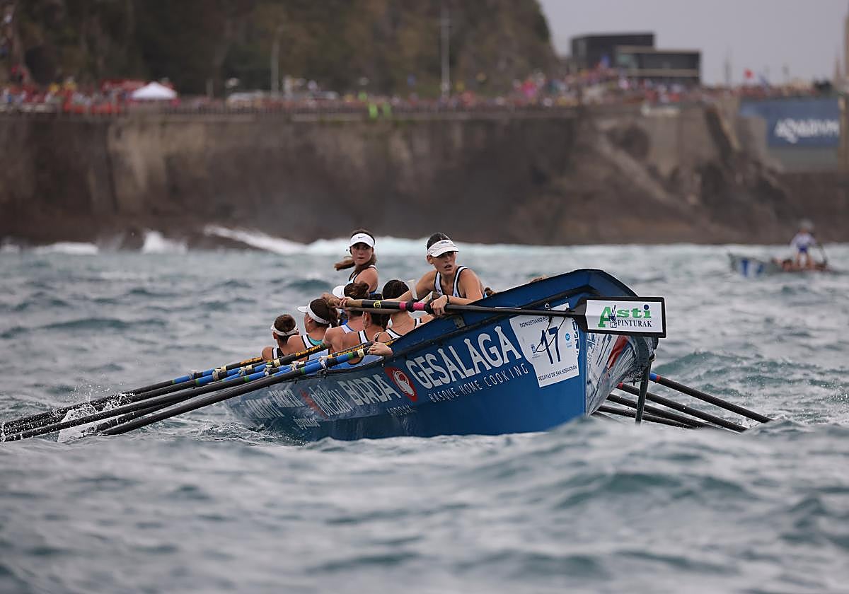 Sailkapen proba bikaina egin ostean, etorri zen kolpea Enbatako arraularientzat.