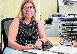 Ana Goenaga, en su oficina del polideportivo Usabal.