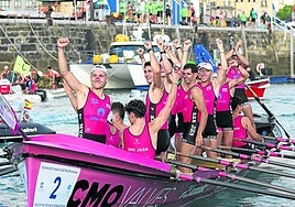 Los sanjuandarras saludan a su afición.