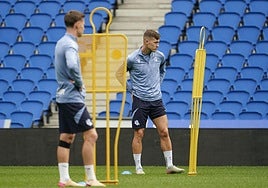 Sucic y Turrientes son dos jugadores talentosos que tienen que asumir el juego en el centro del campo.