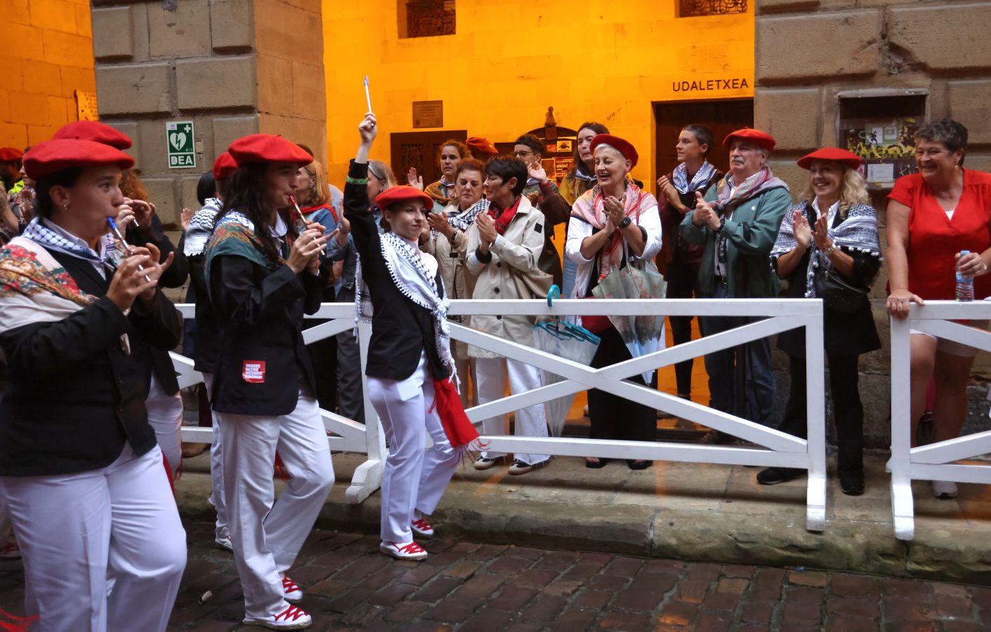 Las mejores imágenes del desfile de la compañía Jaikibel