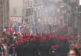 El Diario Vasco ha retransmitido el Alarde de Hondarribia en directo. Revive el desfile íntegro.