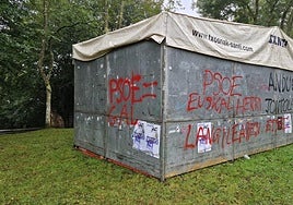 Realizan pintadas contra la txosna del PSE de Eibar por quinto año consecutivo