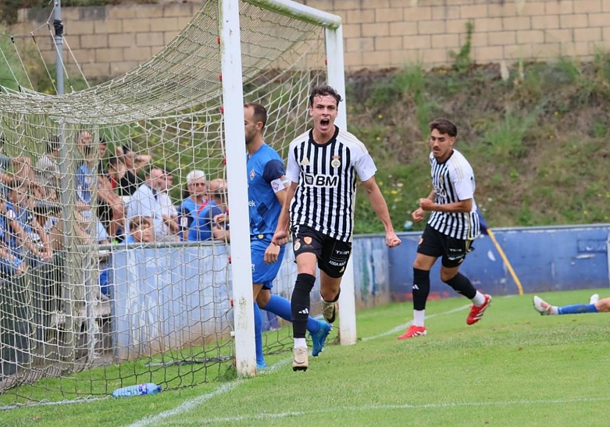 Unai García, remató entrando por el segundo palo un centro raso de Telle para firmar el primer gol del Real Unión esta temporada.