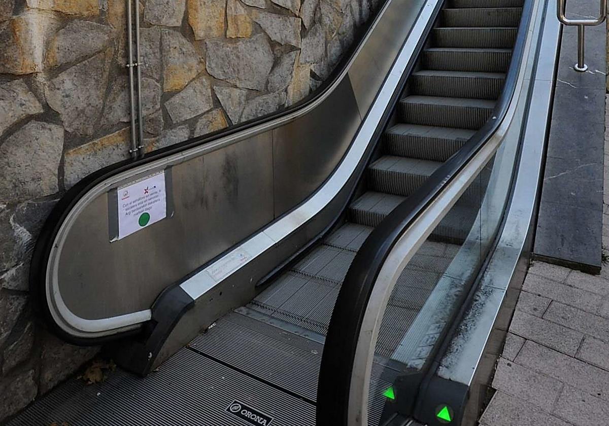 El Plan de accesibilidad eibarrés fue pionero con la instalación de escaleras mecánicas en el centro y en los barrios.