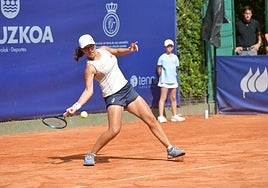 Mintegi en el partido de octavos de final del Open Internacional de San Sebastián.