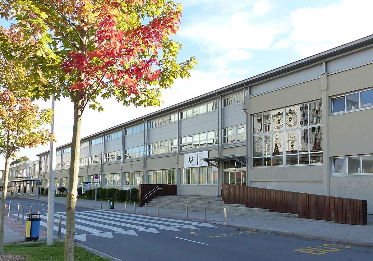 Exterior de la Facultad de Ciencia y Tecnología