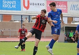 Instante de un encuentro de la pasada temporada en Berazubi.