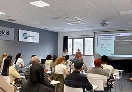 Esta semana se han presentado las formaciones a algunas personas interesadas.