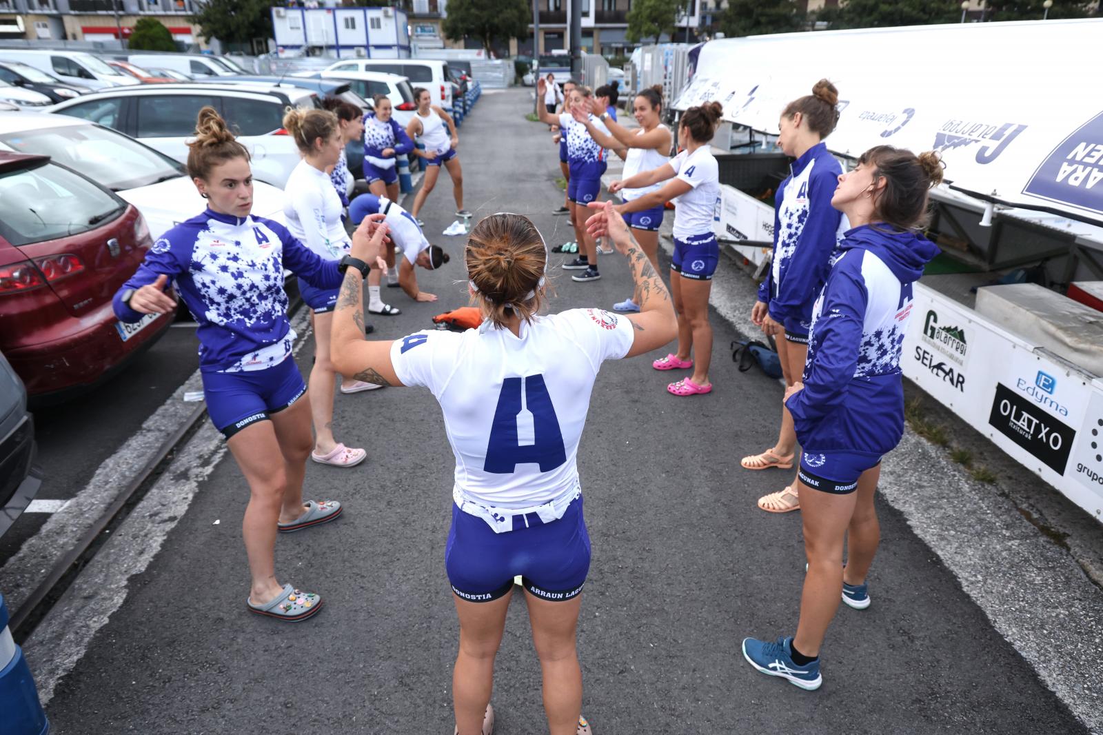 Arraun invita a DV a compartir un entrenamiento antes de la regata