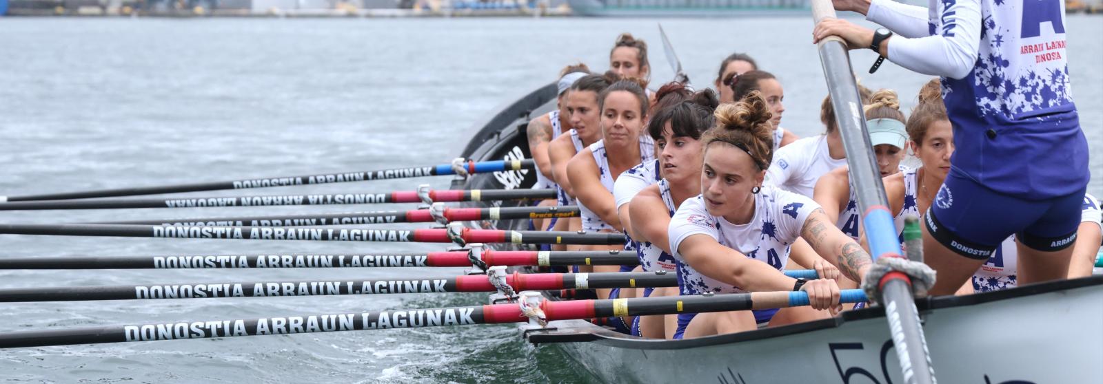 Arraun invita a DV a compartir un entrenamiento antes de la regata