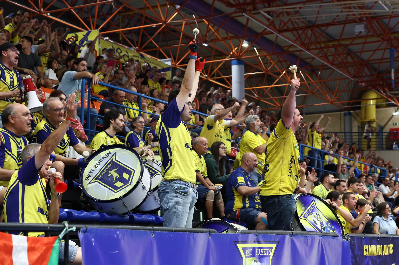 Remontada del Bidasoa: un debut con garra en Artaleku