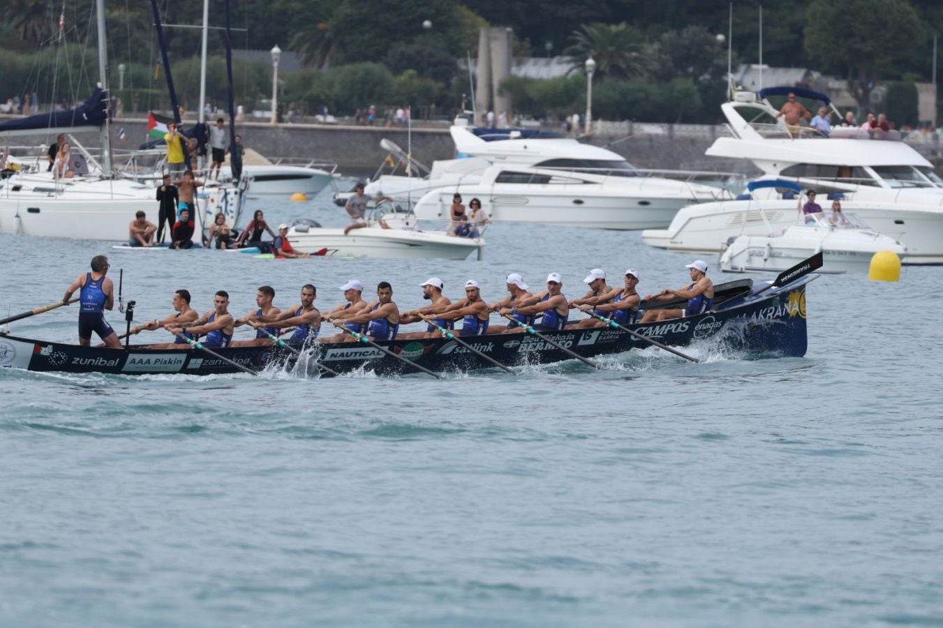 Las imágenes de la regata masculina