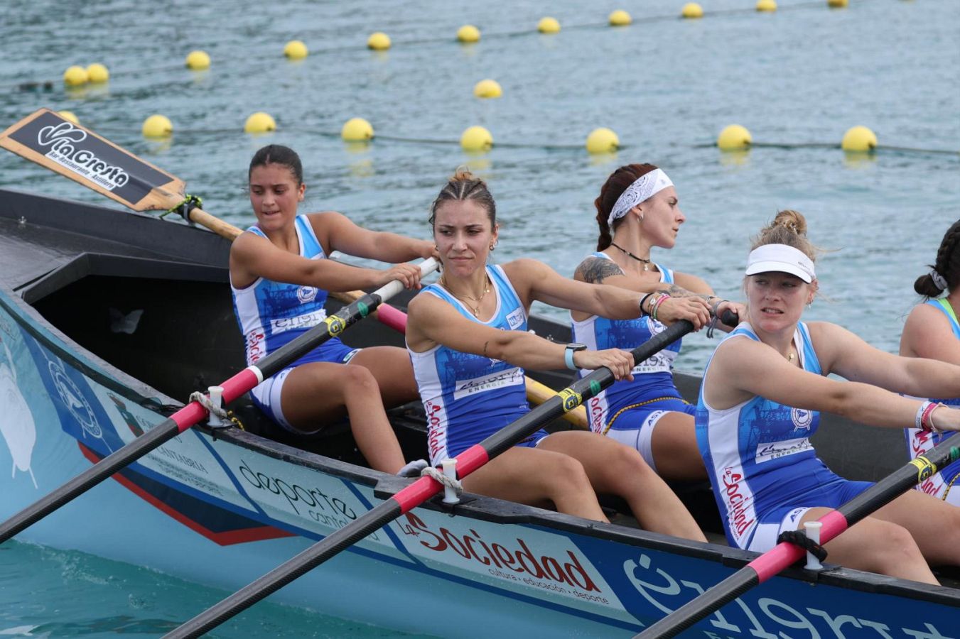 Las imágenes de la regata femenina