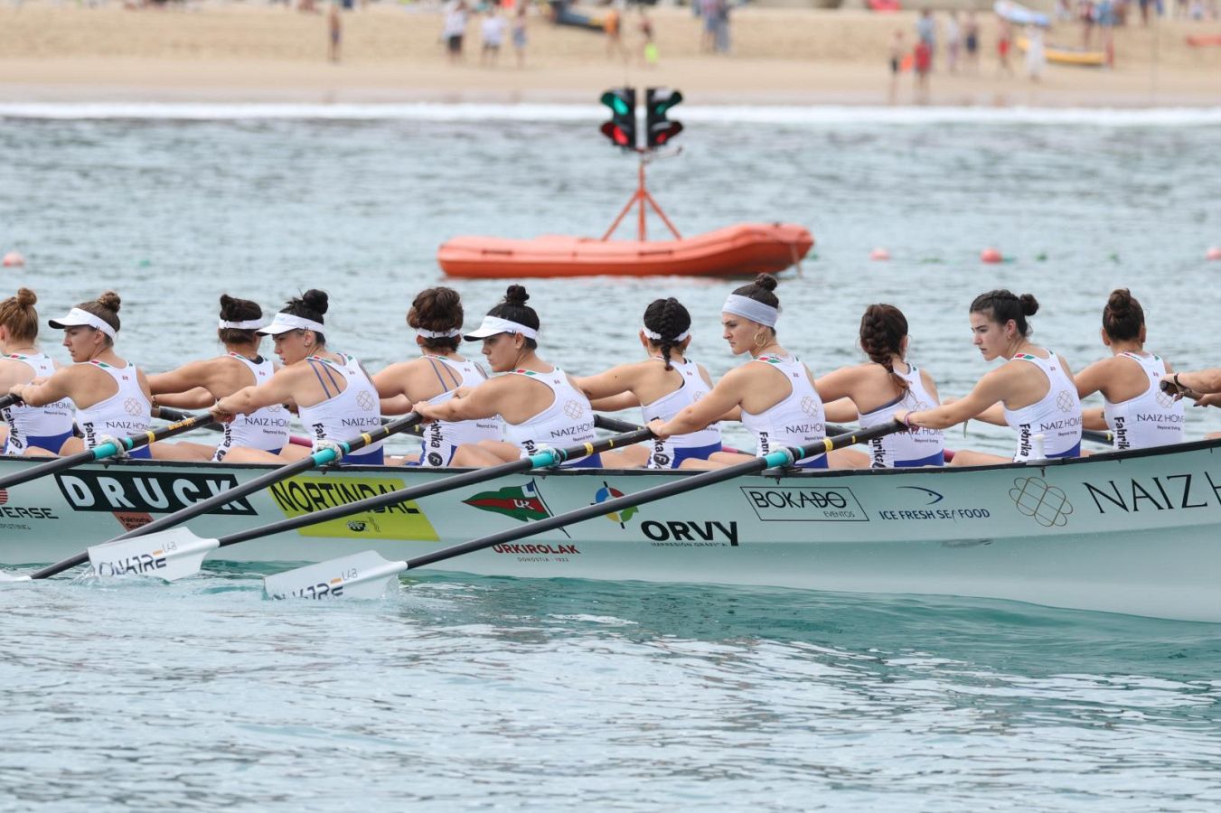 Las imágenes de la regata femenina