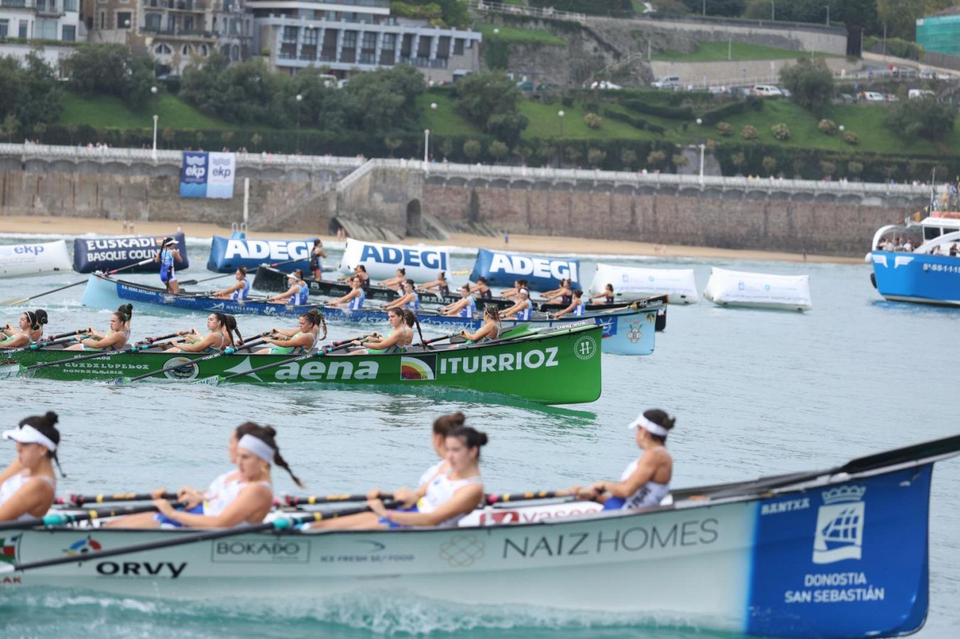 Las imágenes de la regata femenina