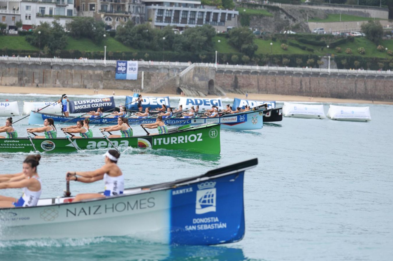 Las imágenes de la regata femenina