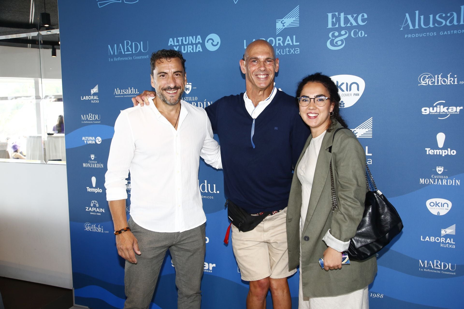 Photocall de la fiesta de DV para disfrutar de la Bandera de La Concha