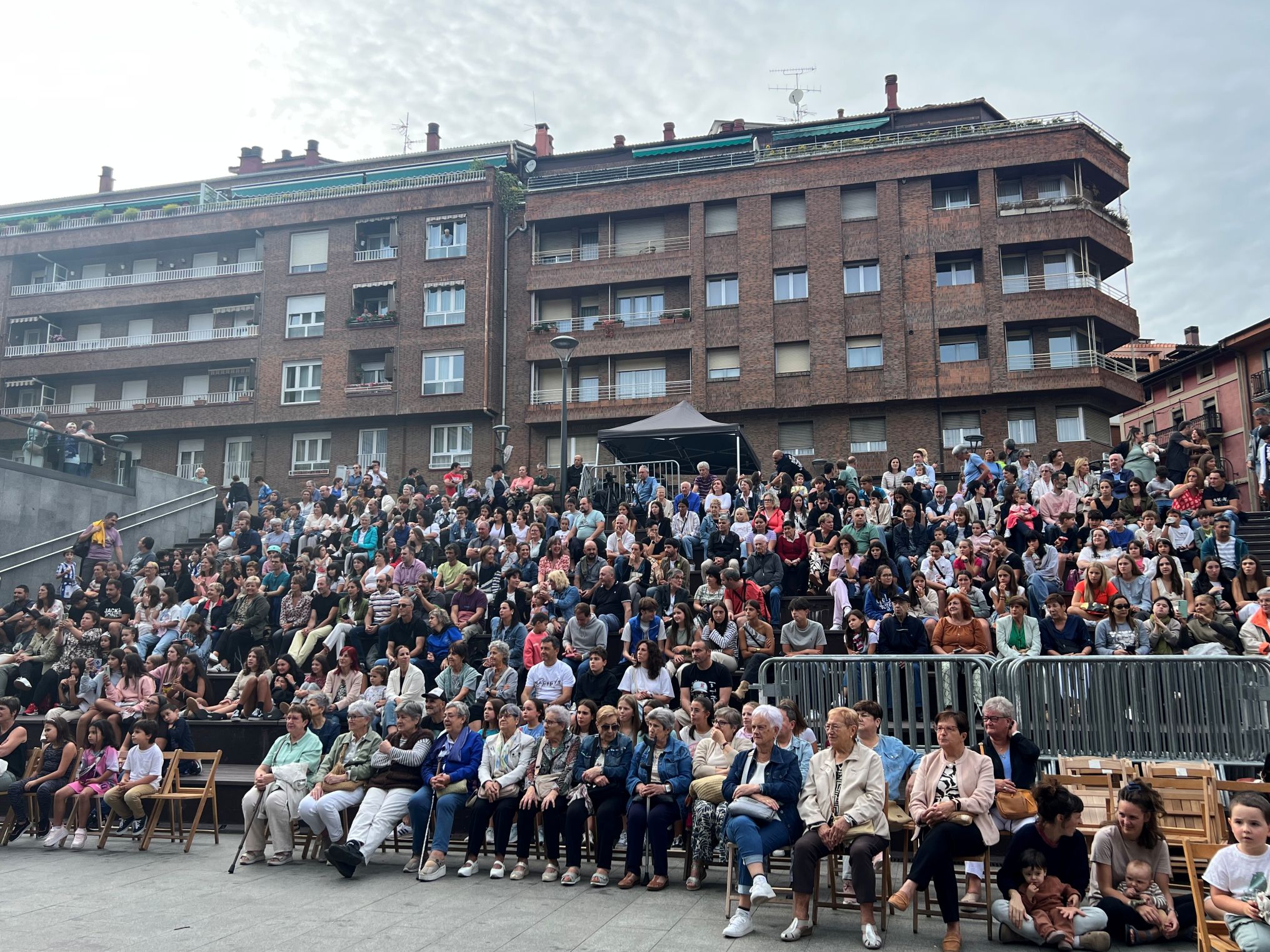 Urretxu, munduko folklorearen ispilu
