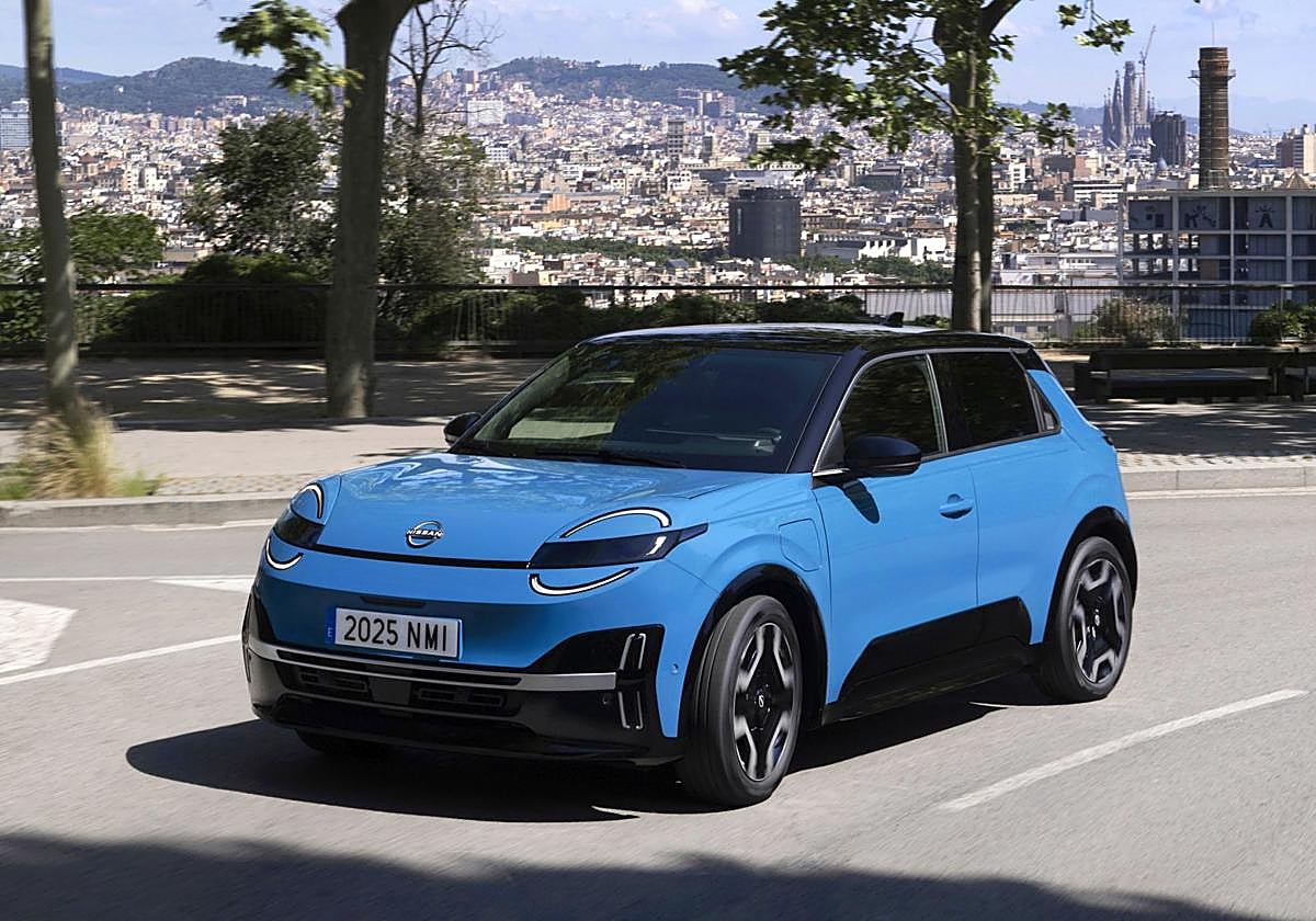 Nuevo Nissan Micra eléctrico ha dado un gran paso adelante en lo que modernidad y tecnología se refiere pues cuenta con todos aquell os elementos que pueden acmpañar a un vehículo. Llega con hasta 8 años de garantía o 160.000 kms para sus baterías.