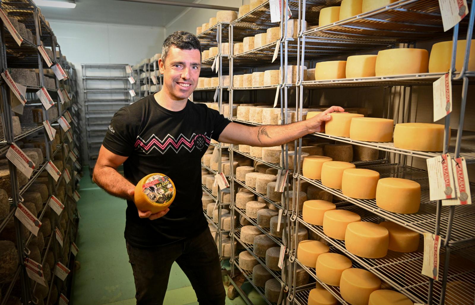 La familia Jauregi Gorrotxategi abre a DV las puertas de la quesería La Leze