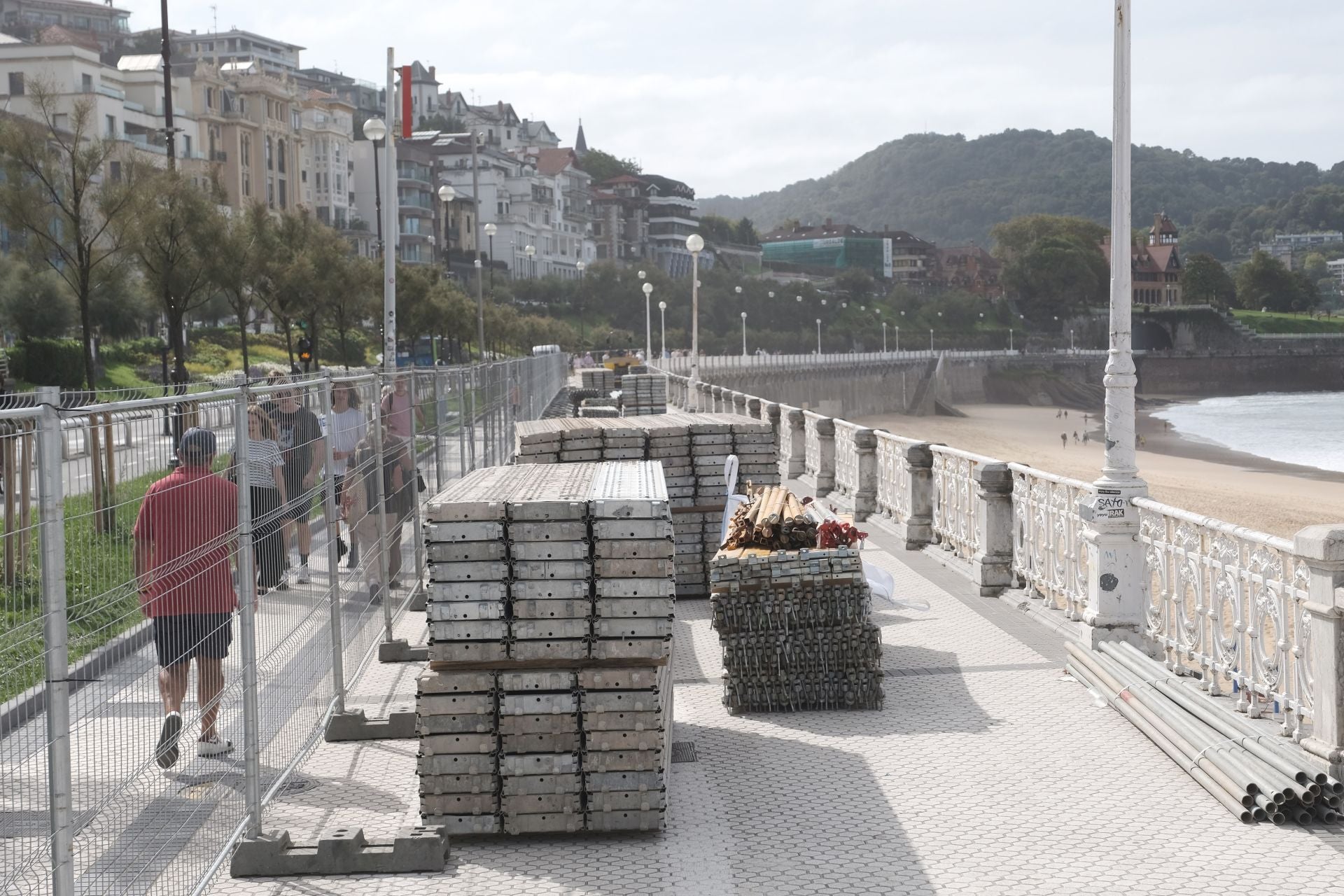 Esta semana ha comenzado la colocación de andamios.