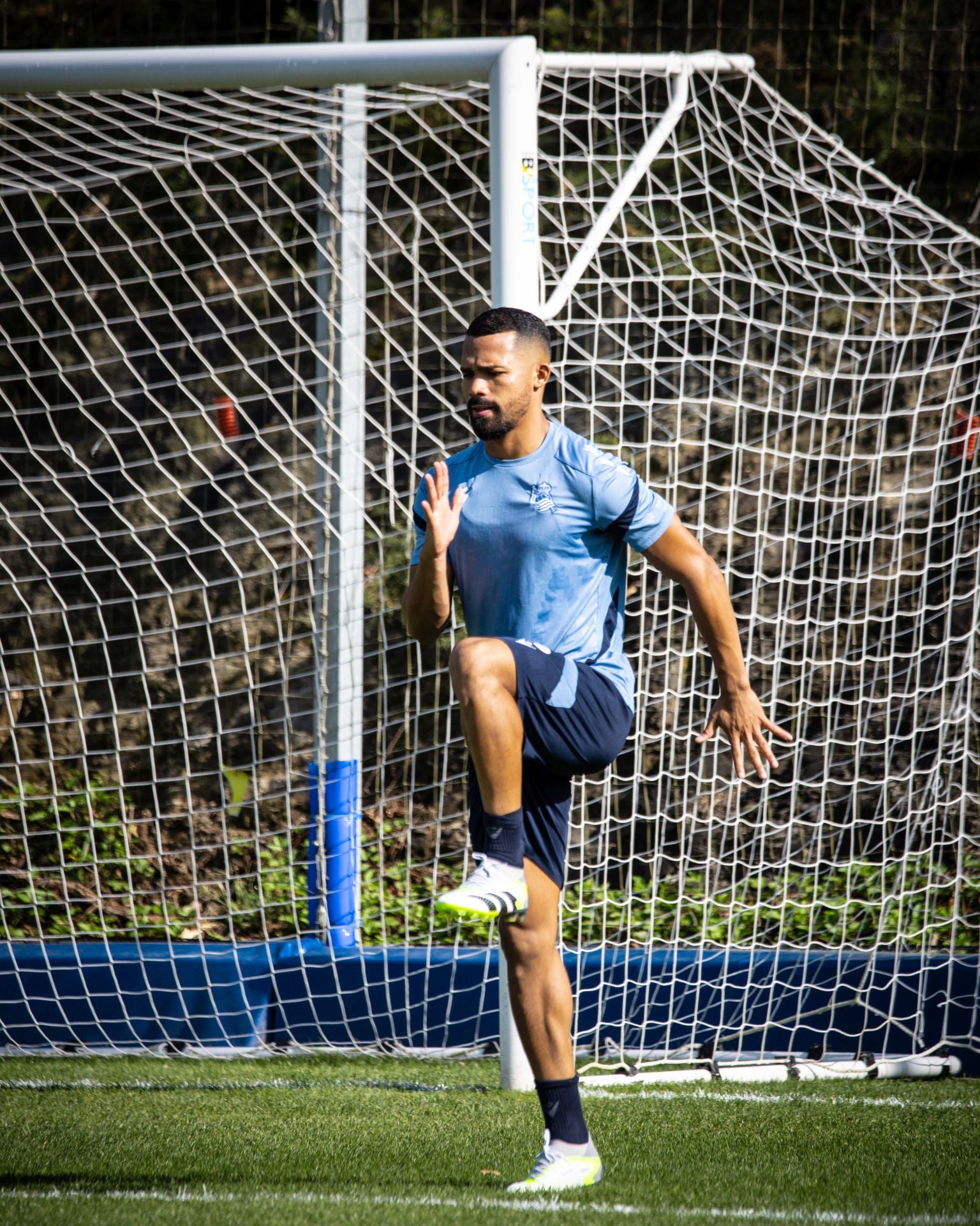 Sergio dirige un entrenamiento con muchas novedades