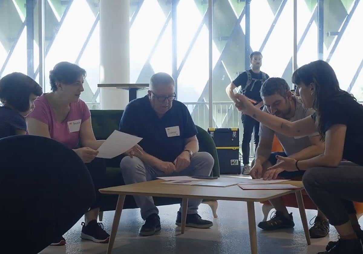 Euskaraz aritu nahi duenak hainbat aukera izan ditzan, mintzapraktika-programa mordoa