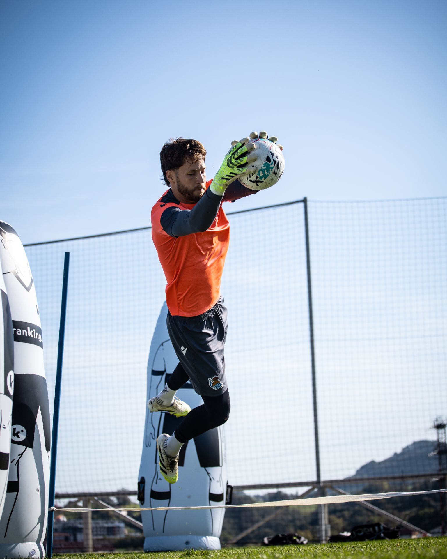 Ganas de reaccionar y sol en Zubieta