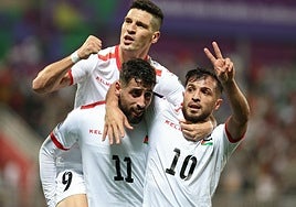 Jugadores palestinos celebran uno de sus goles.
