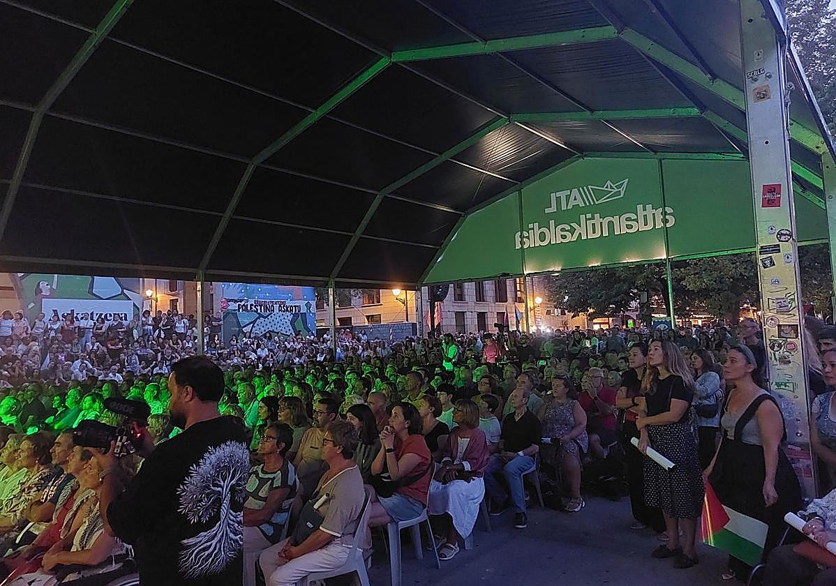 Música y mucho sentimiento en el estreno del Atlantikaldia de la mano de Sol Band