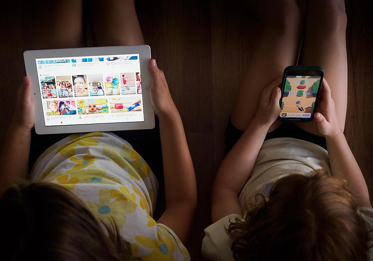 Pradales liderará un grupo de trabajo entre siete departamentos para elaborar una estrategia contra el uso abusivo de pantallas