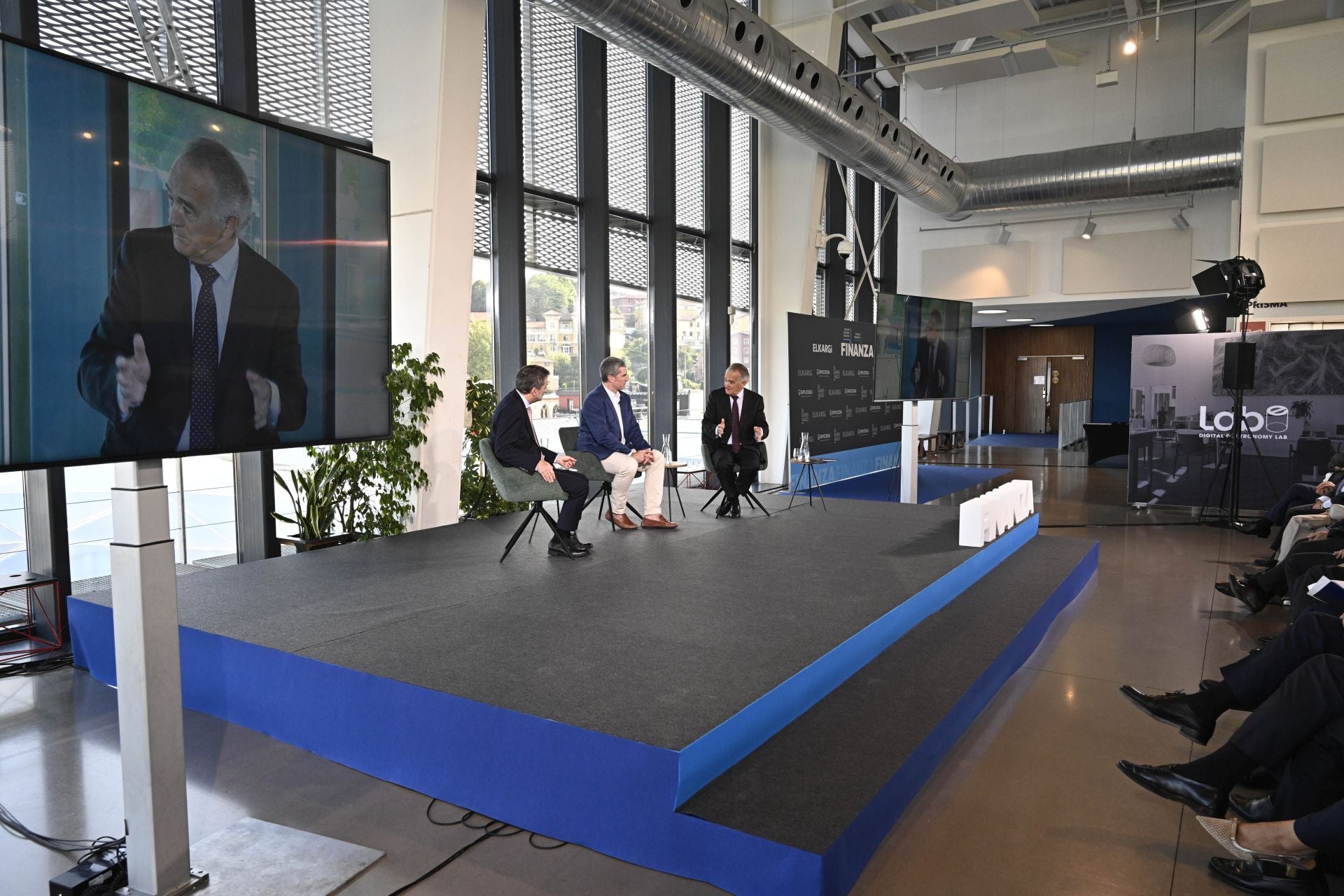 Amplia representación empresarial e institucional en el Foro Finanza de Elkargi