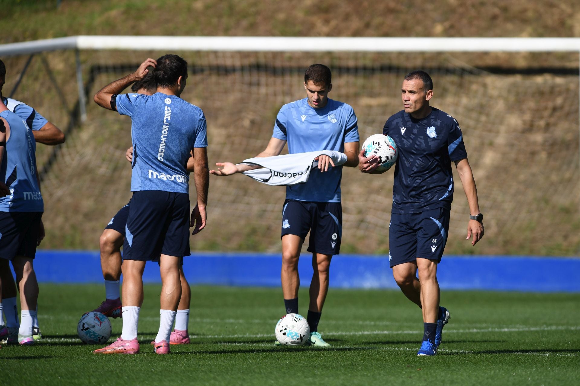Caluroso último entrenamiento en Zubieta