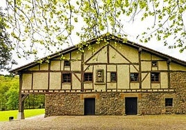 Caserío Zabalaga de Hernani, actual sede del museo Chillida Leku.