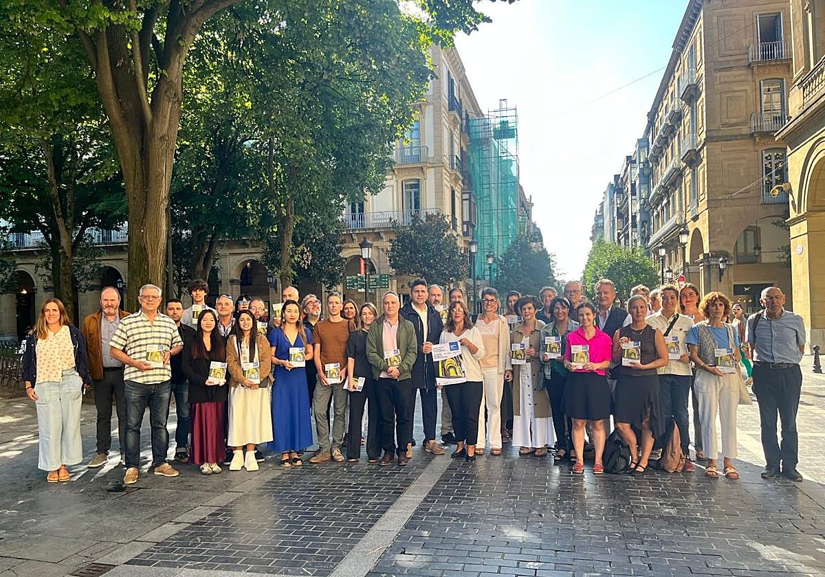 Eraikin historikoa ezagutzera gonbita luzatu du Euskal Itsas Museoak