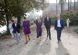 Juan Ignacio Pérez Iglesias, María González Veracruz, Eider Mendoza, Aitor Soroa y Joxerramon Bengoetxea, en el Palacio Miramar.