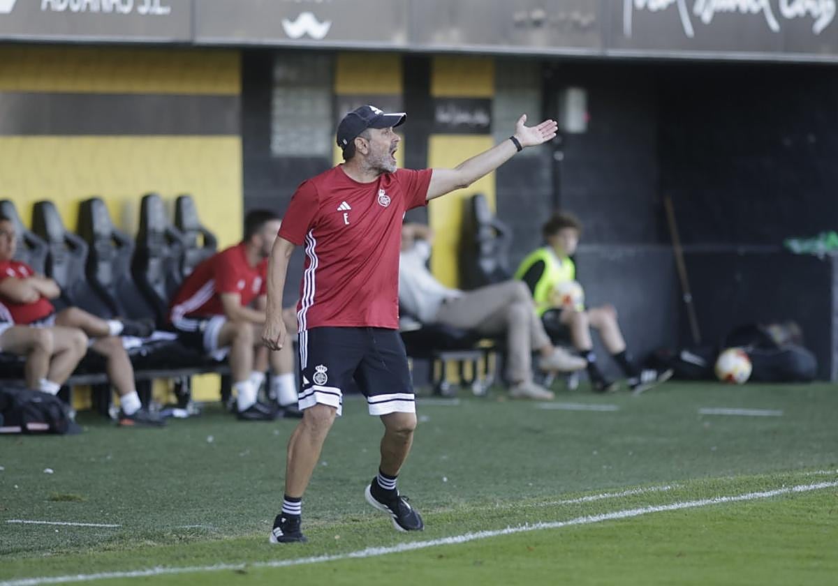 Ramsés Gil valora cada partido en casa como «un regalo para nosotros; el ambiente es espectacular».