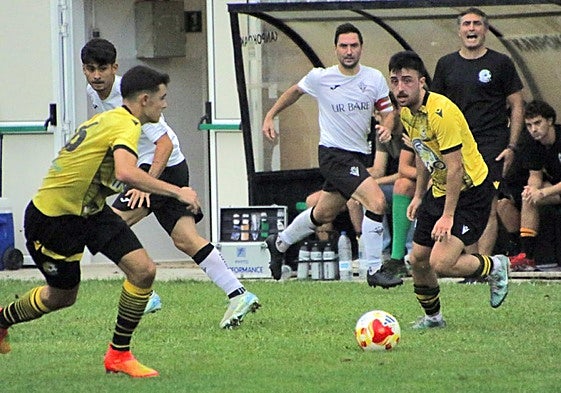 Oriokoren lehen taldeak bihar arratsaldean Irunen jokatuko du.