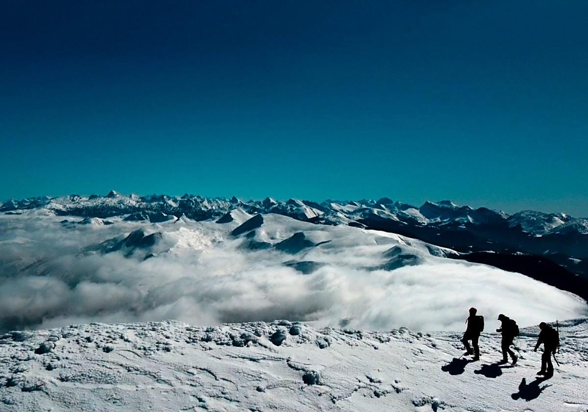 Un fotograma de la aventura 'Zazpi' de Mikel Lizarralde, quien acudirá al pase para conversar con el público.