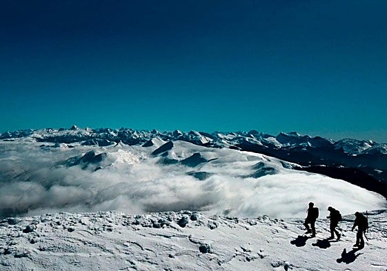 Un fotograma de la aventura 'Zazpi' de Mikel Lizarralde, quien acudirá al pase para conversar con el público.